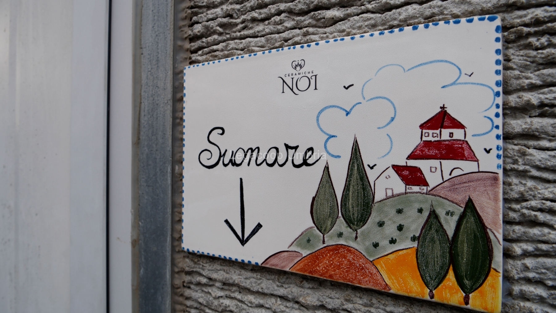 service TV.00_36_34_12.Immagine032